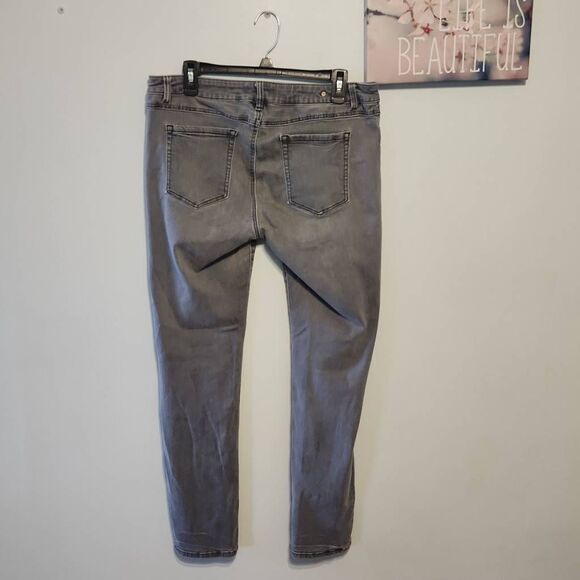 Cabi Style #3191 Slim Boyfriend Jeans Gray size 10 - Picture 5 of 6